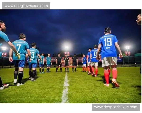 激情四射热血对决足球赛场上争锋相对青春热血燃烧决不言弃的拼搏精神